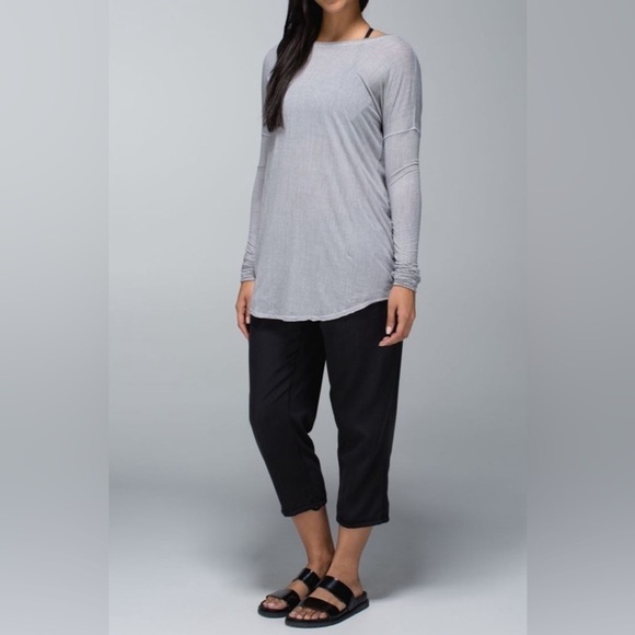 18. Lululemon Flip Your Dog Long Sleeve- Burlap Texture Burnout Silver/ Size 6 - Picture 1 of 12